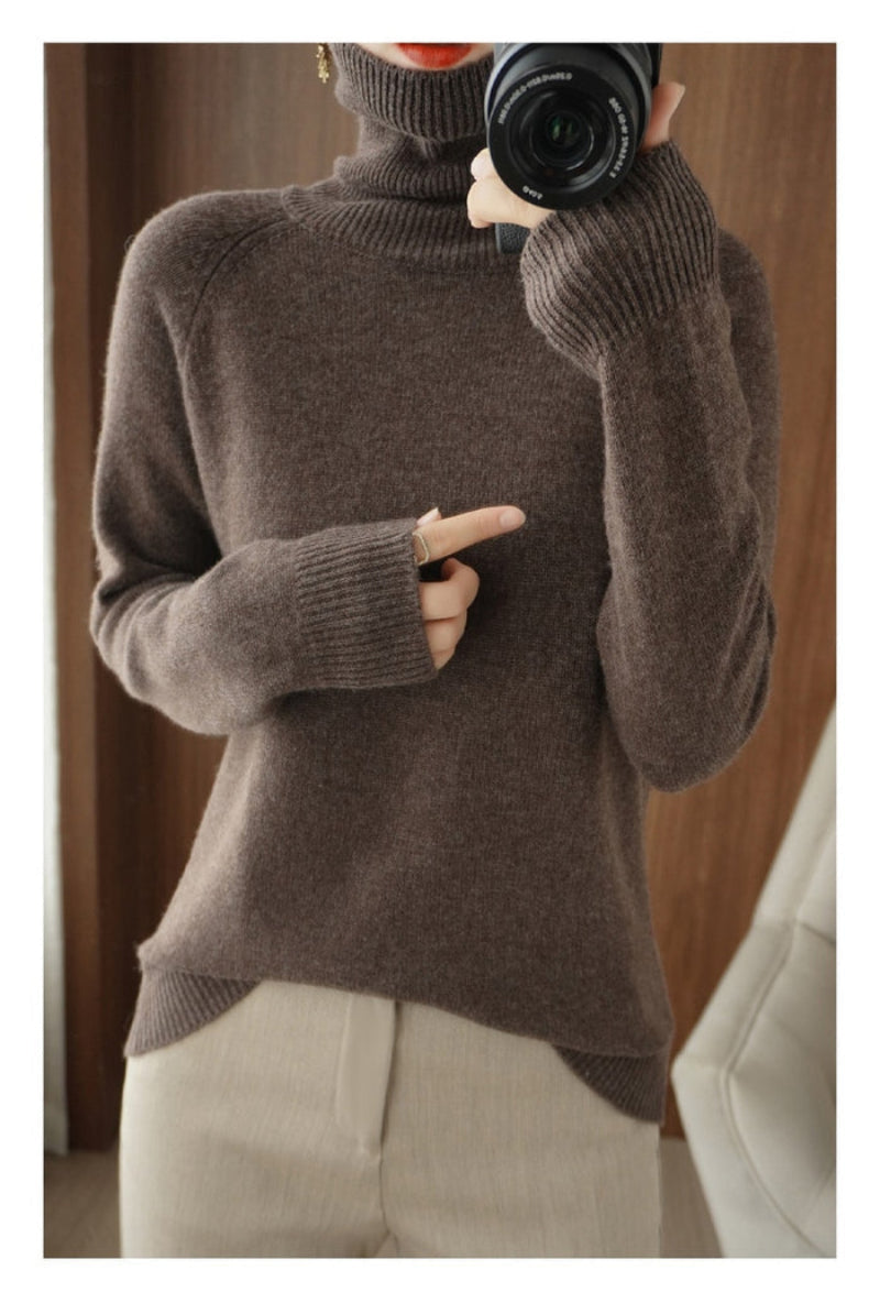 Isadora Women's Cashmere Blend Turtleneck Sweater | Soft & Warm Roll Neck Jumper for Women | Classic Regular Fit Luxury Winter Knitwear