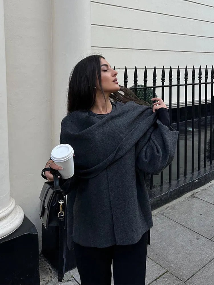 Emma Poncho Woman – Asymmetrical in Wool, Elegant & Ideal for Winter Warmth