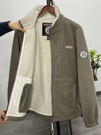Julius Veste Polaire Outdoor Homme – Soft, Warm & Light with Protective Collar