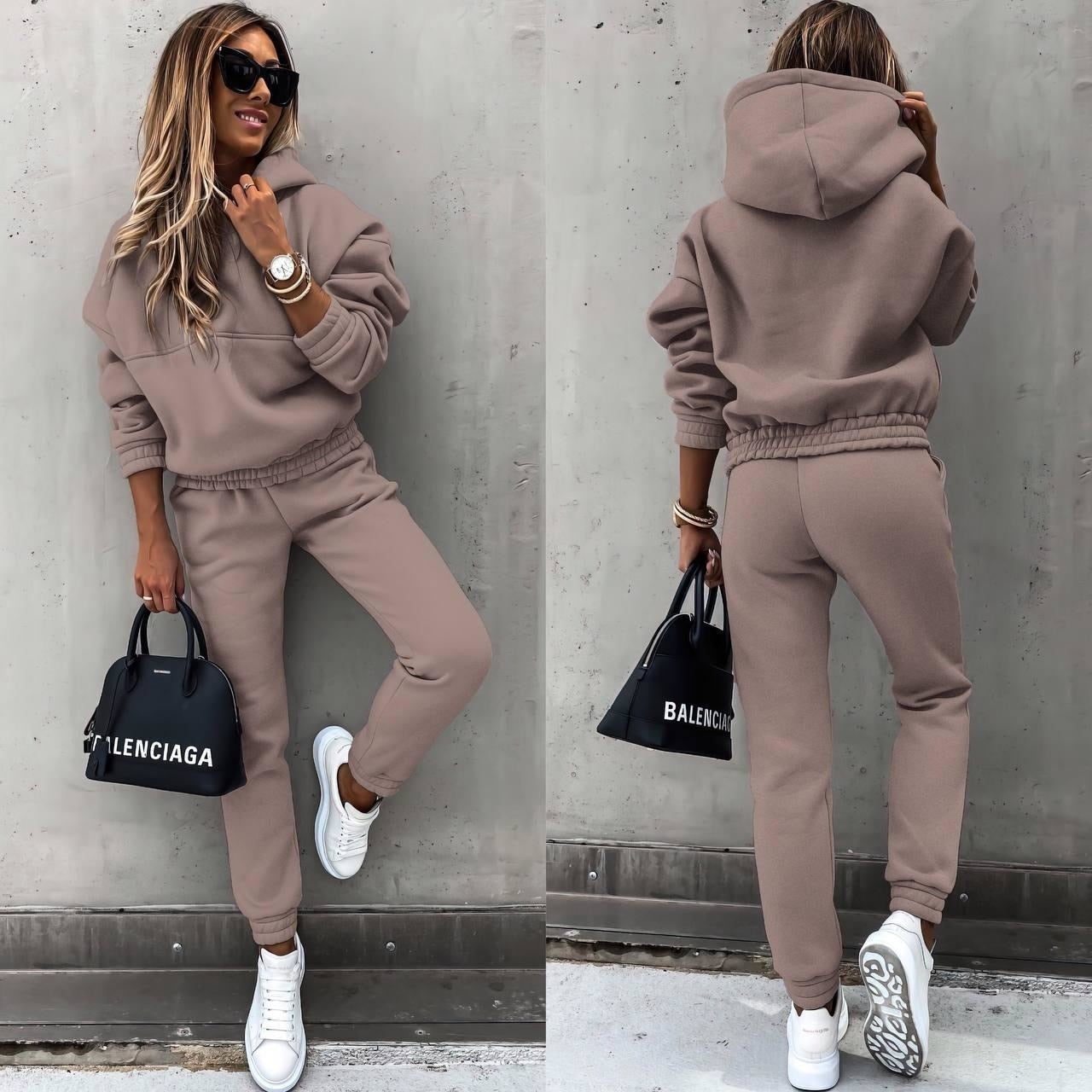 Elane Women's Jogging Set – Soft Comfort & Modern Style for Daily Relaxation
