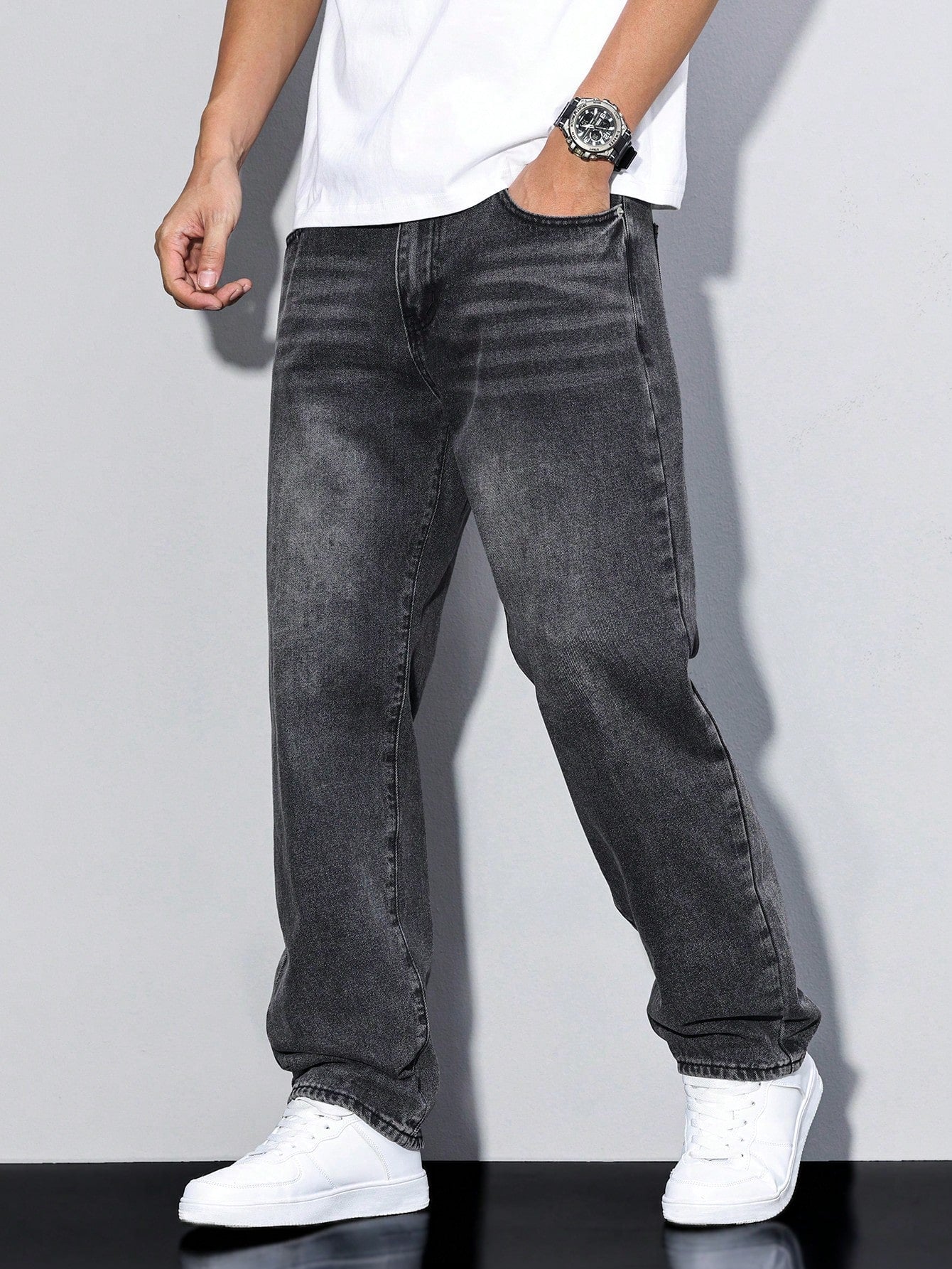 Men’s Straight Leg Jeans – Regular Fit Casual Denim