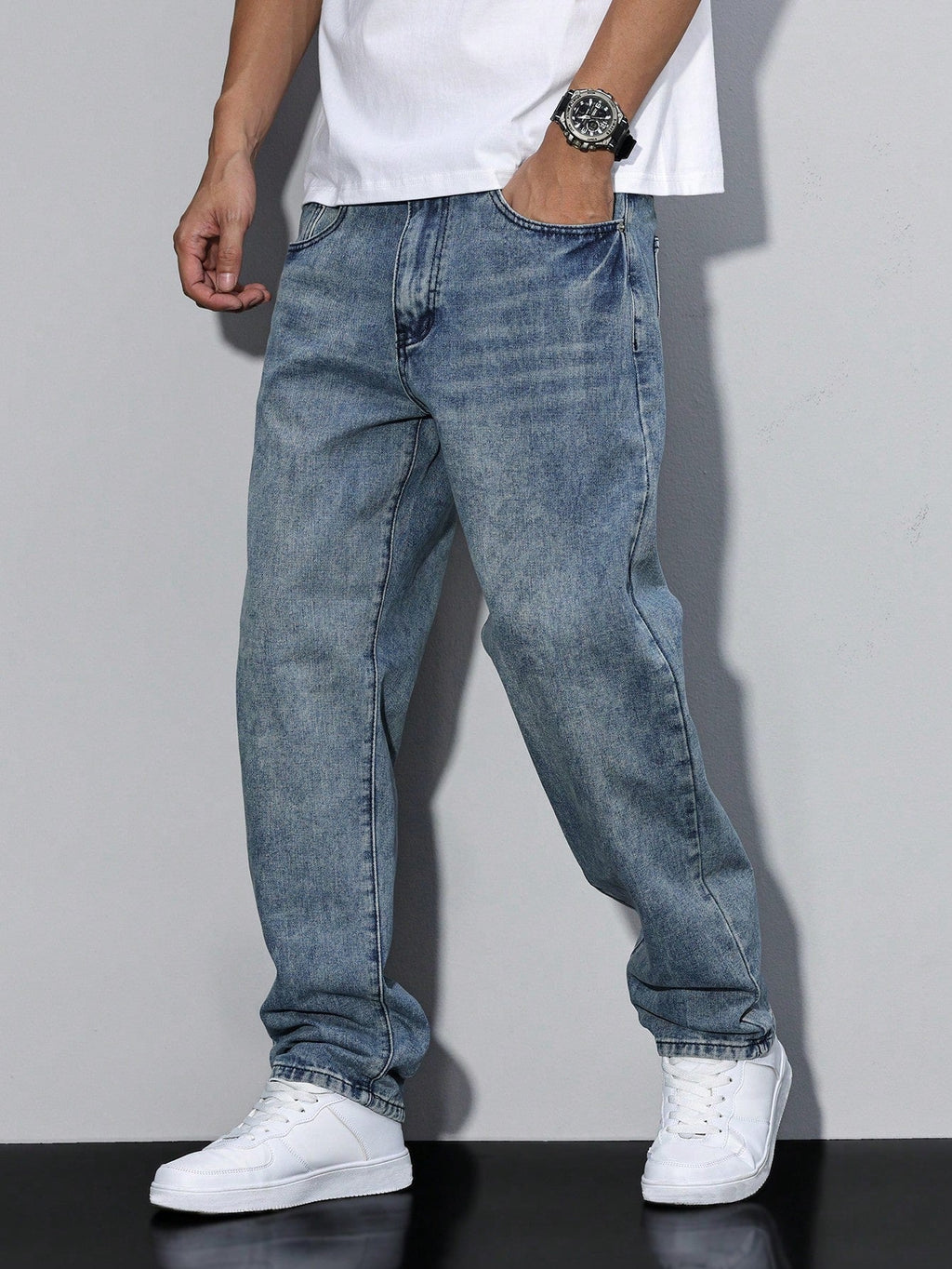 Men’s Straight Leg Jeans – Regular Fit Casual Denim