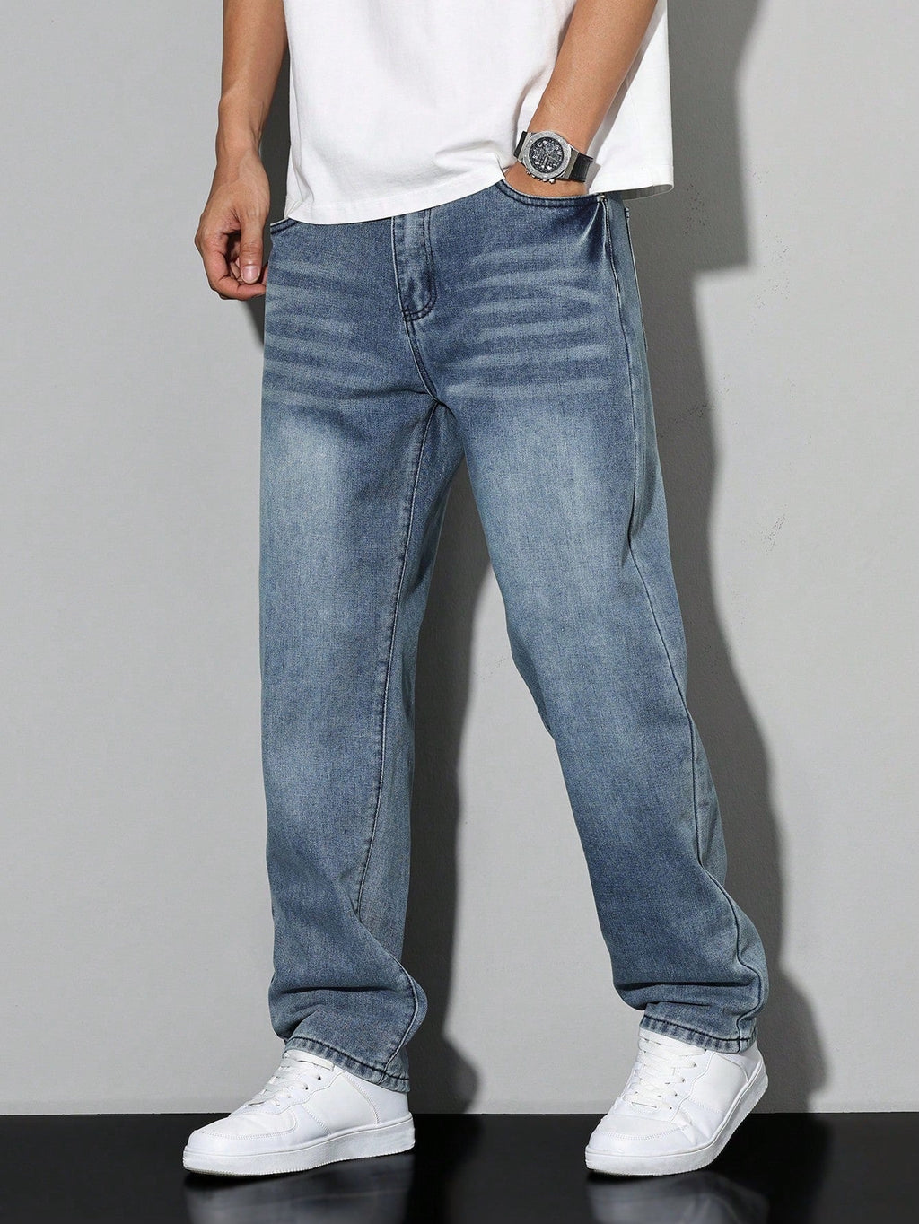 Men’s Straight Leg Jeans – Regular Fit Casual Denim