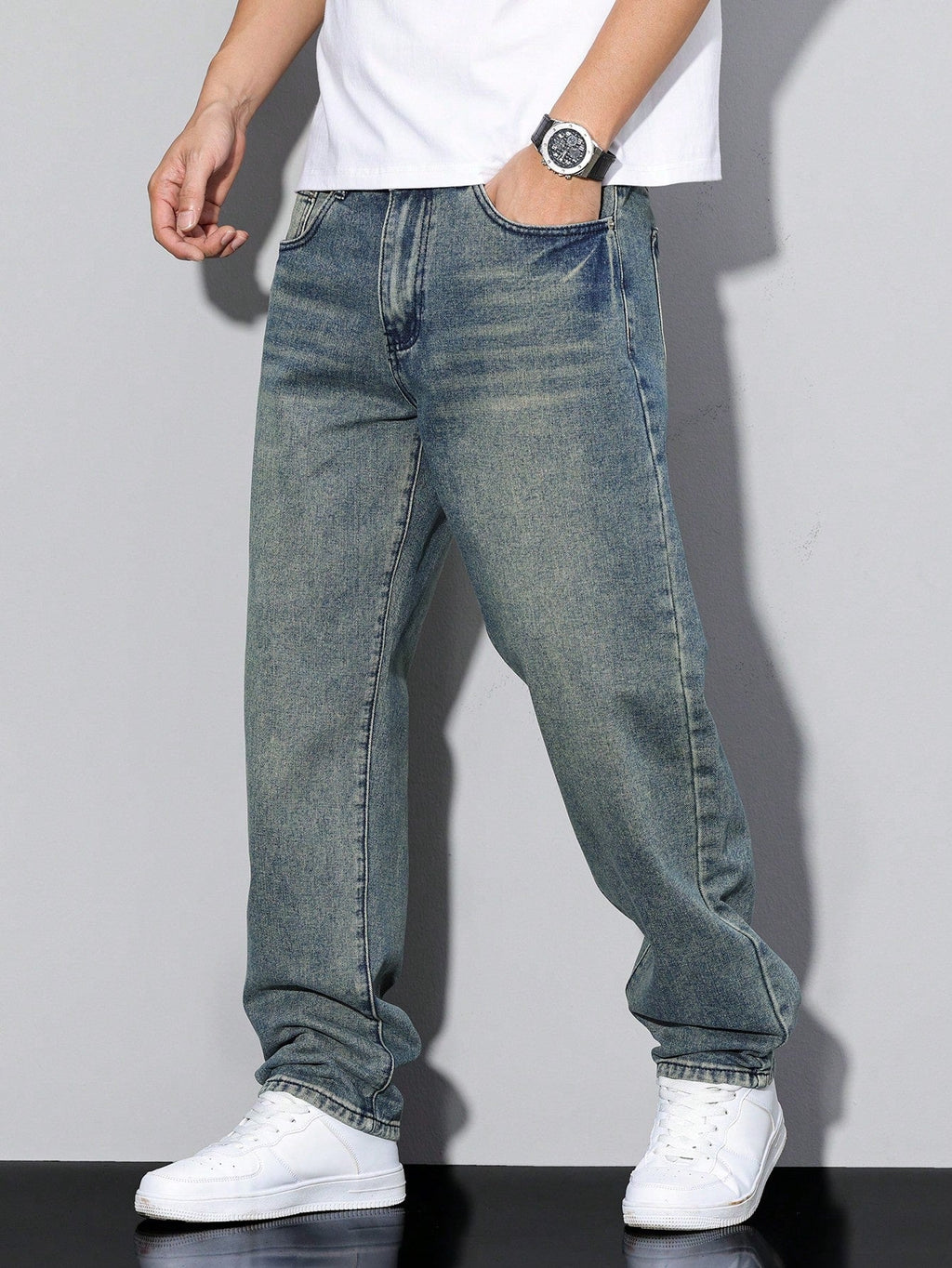 Men’s Straight Leg Jeans – Regular Fit Casual Denim
