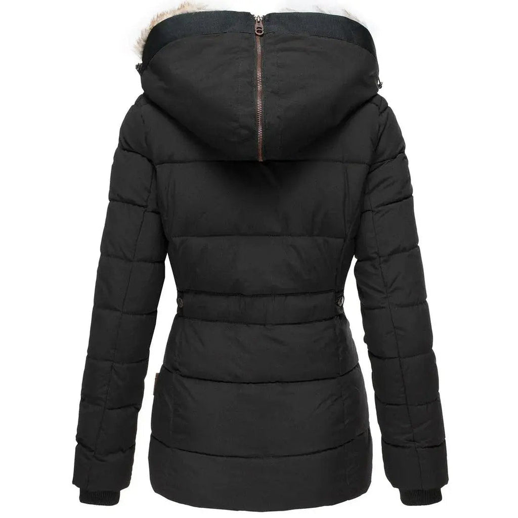 Liora – Stylish Women's Winter Coat With Removable Hood For Everyday Comfort