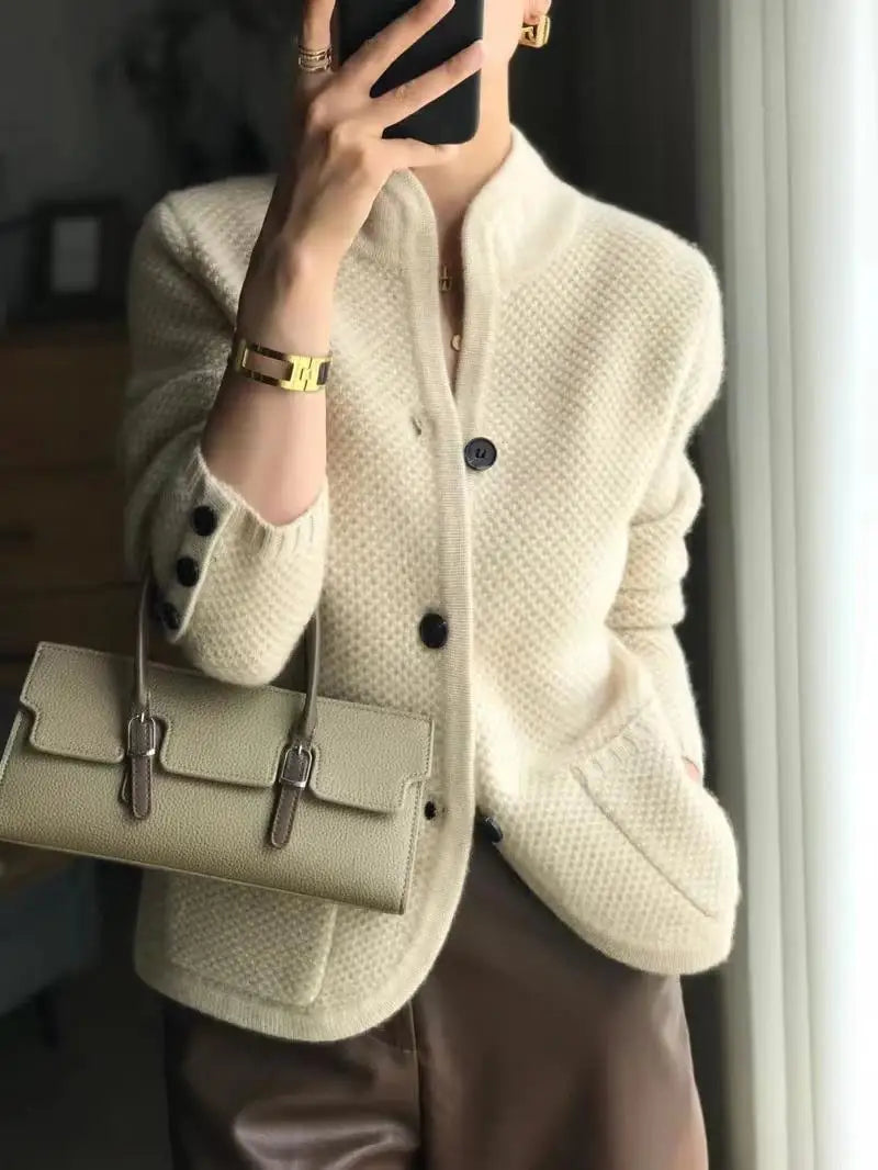 Lucille Cardigan Woman – Soft Cashmere Buttoned Sweater & Elegant Classic Cut