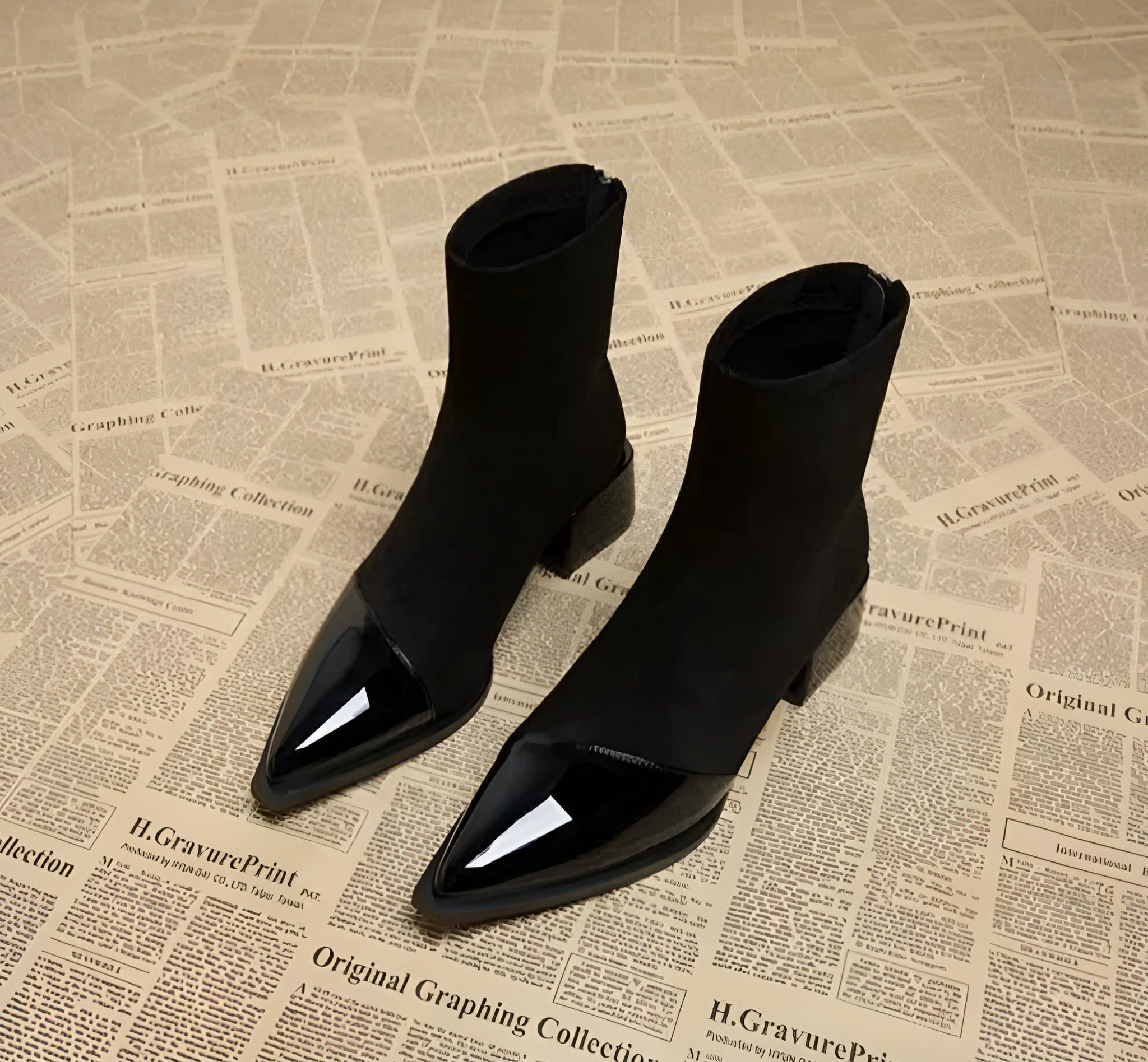 Elegant Suede Boots with Patent Details & Comfortable Block Heel