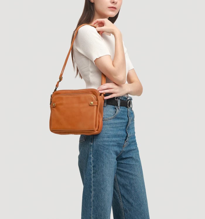 Ysabel Women's High-Quality Faux Leather Shoulder Bag | Luxury Vegan Leather Handbag for Women | Elegant Everyday Smart Casual Bag & Gift