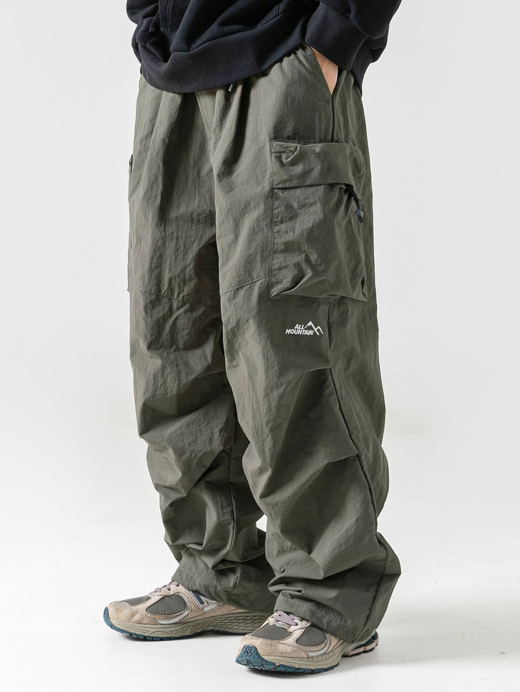 Ranger Men's Water-Resistant Cargo Trousers | Relaxed Fit Outdoor Hiking Cargo Pants for Men