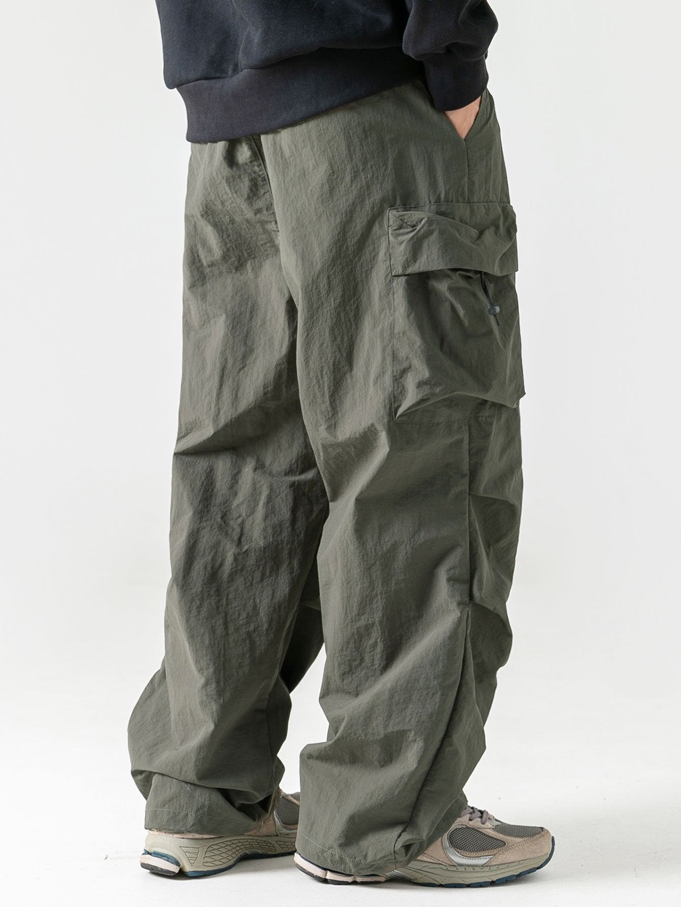 Ranger Men's Water-Resistant Cargo Trousers | Relaxed Fit Outdoor Hiking Cargo Pants for Men