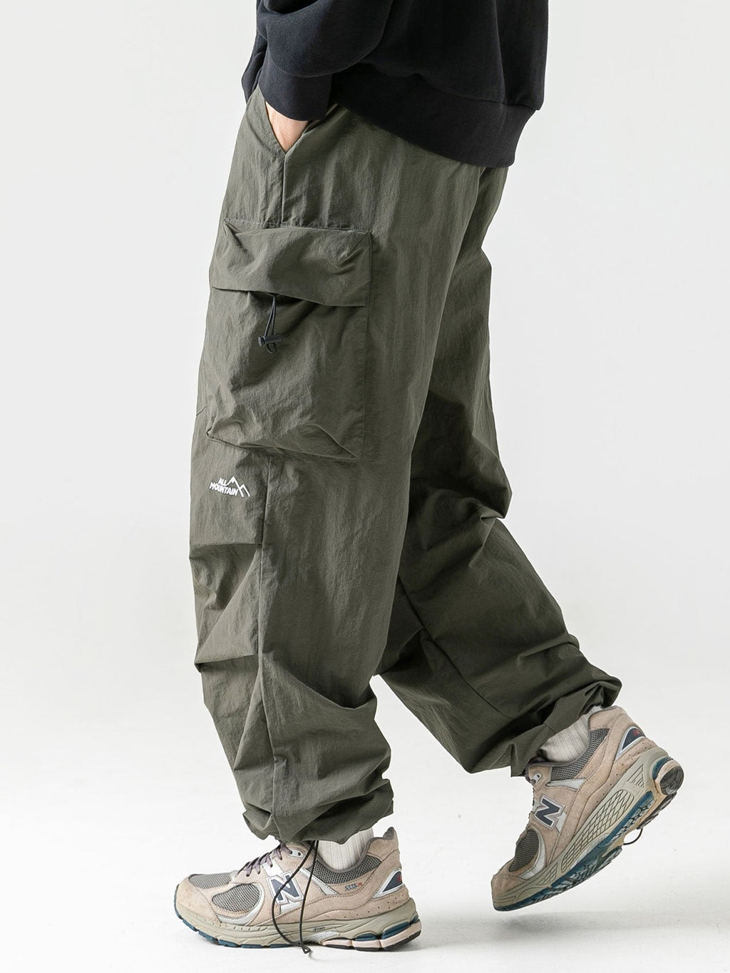 Ranger Men's Water-Resistant Cargo Trousers | Relaxed Fit Outdoor Hiking Cargo Pants for Men