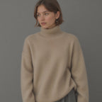 Sydney Pull Woman Turtleneck Oversize in Cashmere – Soft, Warm & Elegant