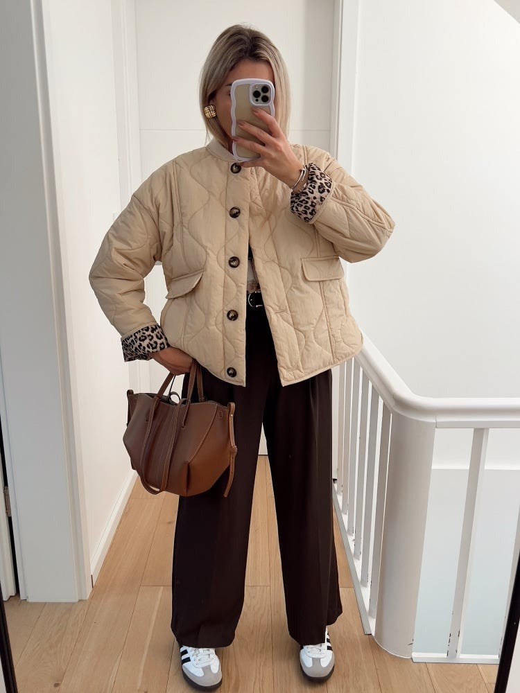 Féline Women's Elegant Leopard-Lined Zip-Up Jacket | Chic Modern Everyday Jacket for Women